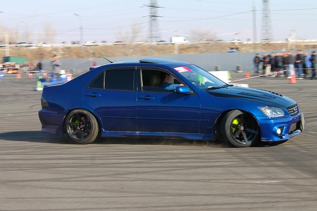 入中場組織 入中場組織